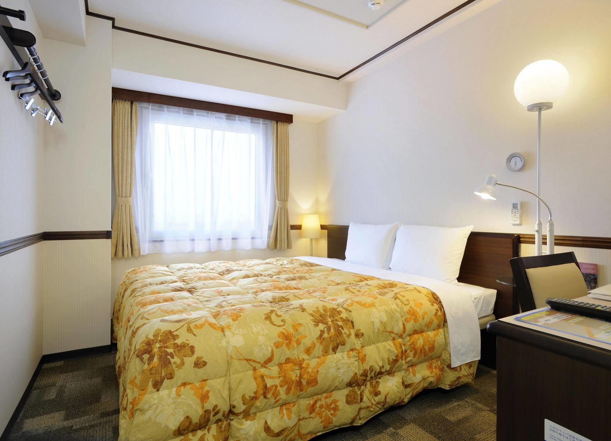 北海道苫小牧市站前东横旅馆 外观 照片