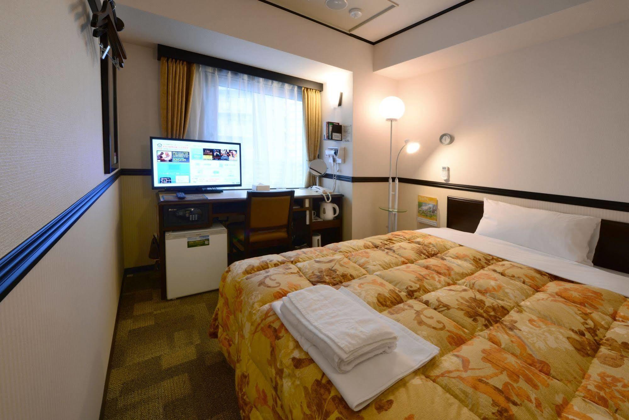 北海道苫小牧市站前东横旅馆 外观 照片